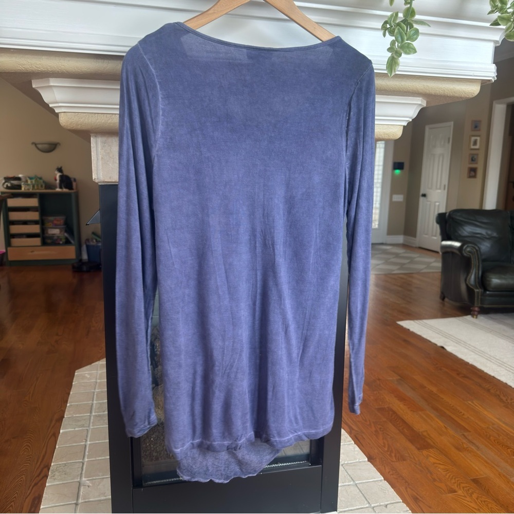 Soft Surrounding Long Sleeved Draped Burn out Cursive Writing Tunic Medium - Picture 5 of 5